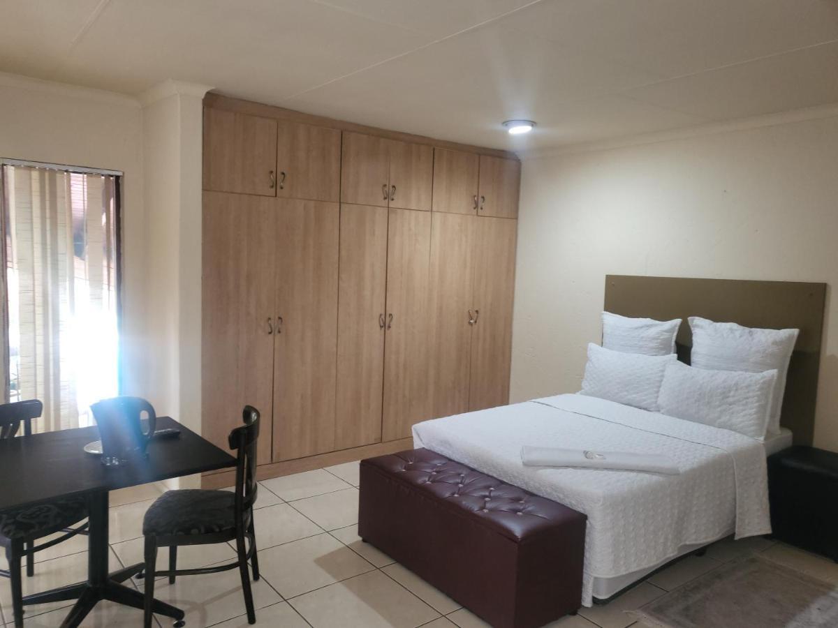 Albatrossways Lodge 샌톤 외부 사진